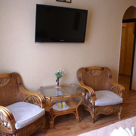 Orion Guest House Kaliningrad Ngoại thất bức ảnh